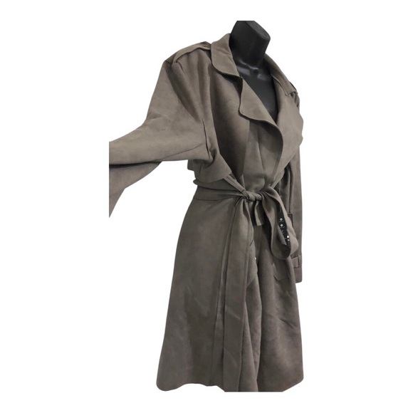 Stunning‎ gray faux suede belted trench coat size XL new